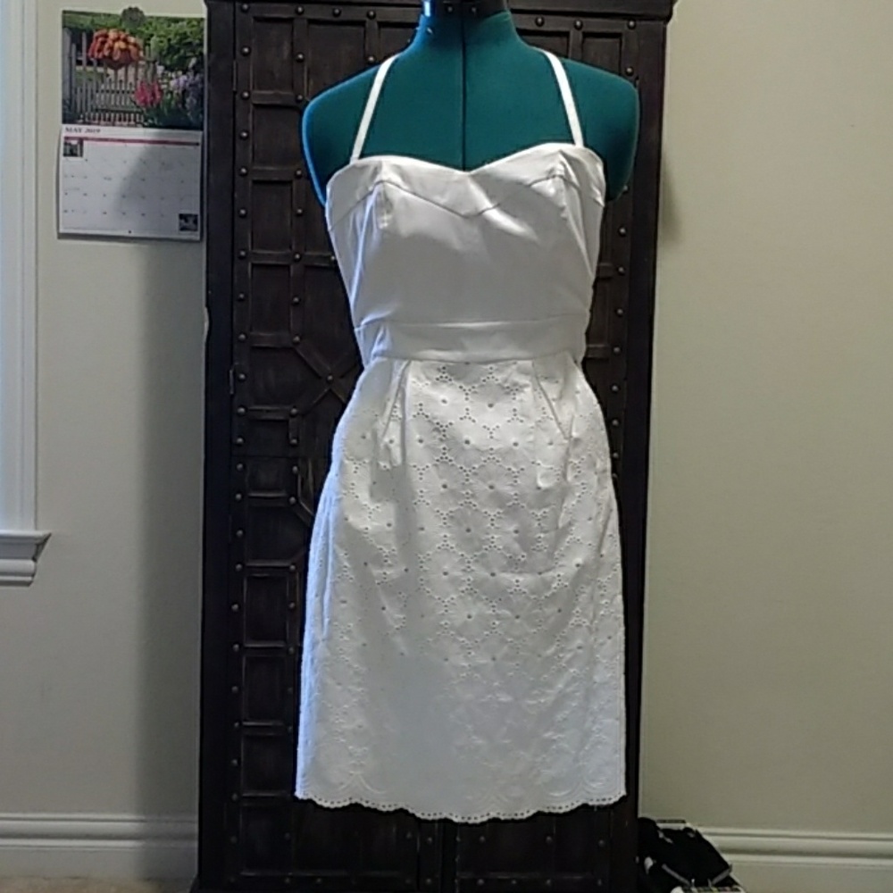 White Bebe dress with pockets, xs.